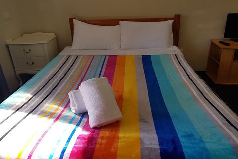 El Lago Waters Tourist Park - Kawana Tourism 3