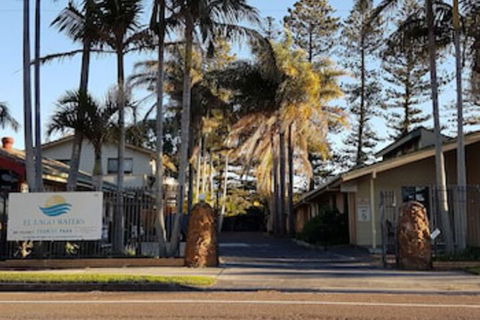 El Lago Waters Tourist Park - Kawana Tourism 0