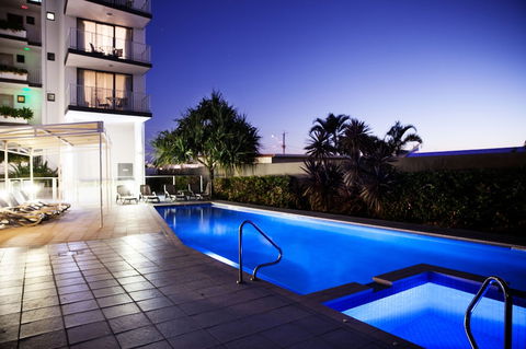 Ocean Views Resort - Kawana Tourism 1