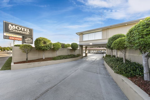 Cessnock Motel - Kawana Tourism 3