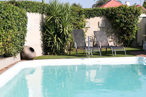 Cessnock Motel - Kawana Tourism 5