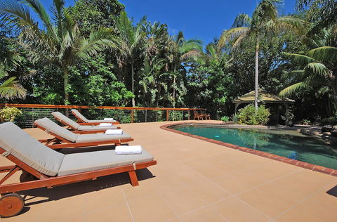 Summerhills Retreat Byron Bay - Kawana Tourism 2