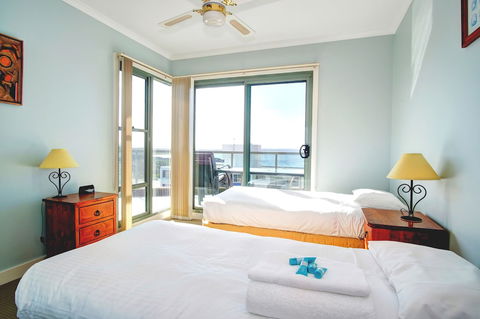 Sails Luxury Apartments, Forster - Kawana Tourism 1