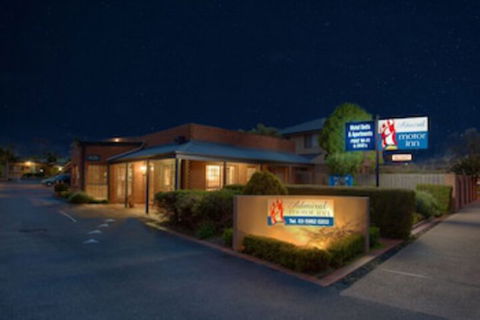 Admiral Motor Inn - Kawana Tourism 0