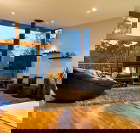 Kudos Villas and Retreats - Kawana Tourism