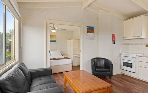 Discovery Parks â€“ Adelaide Beachfront - Kawana Tourism 5
