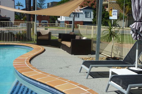 Jadran Motel & El Jays Holiday Lodge - Kawana Tourism 2