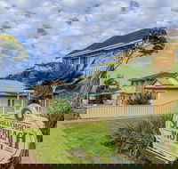 Mollymook Surfbeach Motel and Apartments - Kawana Tourism