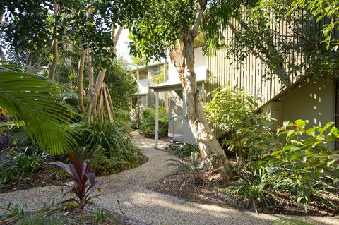 The Retreat Beach Houses - Kawana Tourism 0