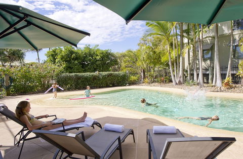 The Retreat Beach Houses - Kawana Tourism 2