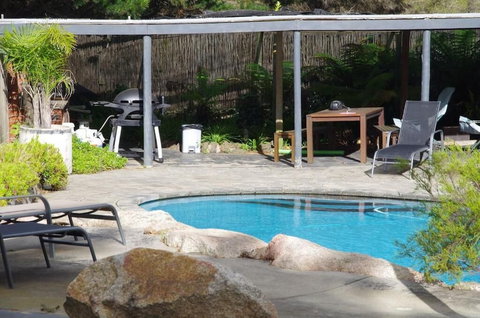 The View On Grossmans - Kawana Tourism 6