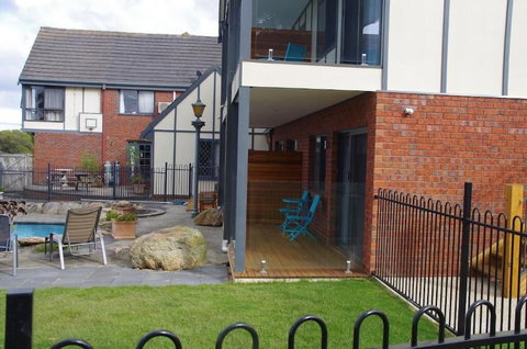 The View On Grossmans - Kawana Tourism 4