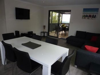Garden Of Eden Caravan Park - Kawana Tourism 6