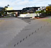 Riviana Motel - Kawana Tourism