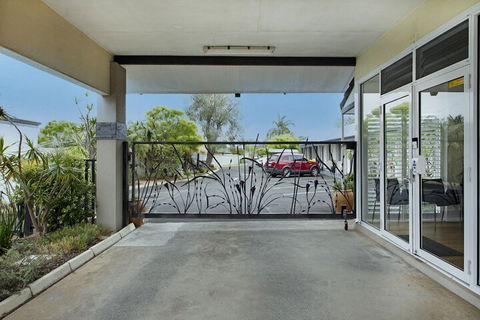 Gale Street Motel And Villas - Kawana Tourism 2
