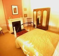 Cromwell House - Kawana Tourism