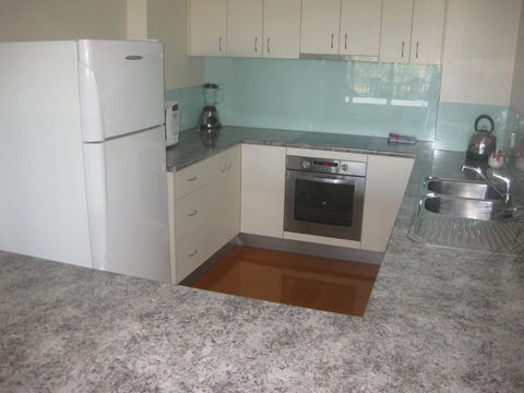 Fairthorpe Apartments - Kawana Tourism 2