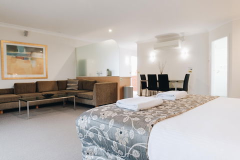 Rsl Club Motel - Kawana Tourism 2