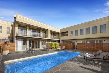 Quest Portland - Kawana Tourism 0