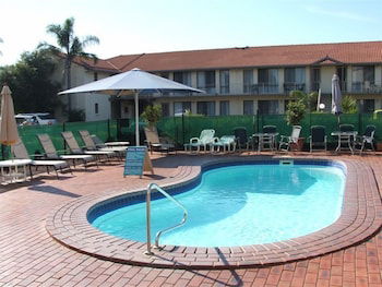 Aquarius Resort Holiday Apartments - Kawana Tourism 0
