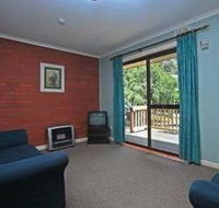 Kingsway Holiday flats  Gariwerd house. - Kawana Tourism