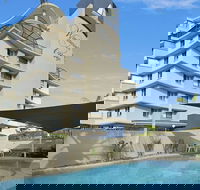 Windward Passage Holiday Apartments - Kawana Tourism