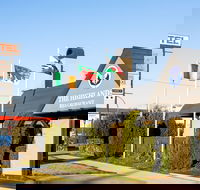 New England Motor Lodge - Kawana Tourism