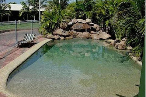 Abacus Motel - Kawana Tourism 4