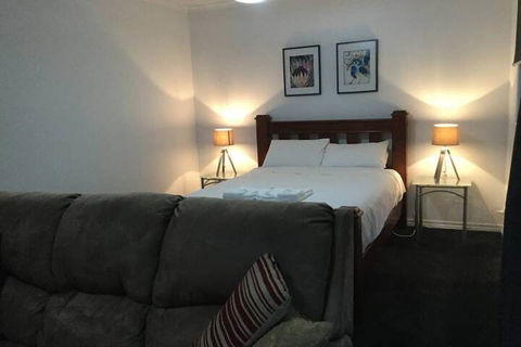 The Rocks Apartments - Kawana Tourism 5