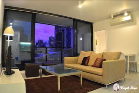 Royal Stays Apartments Docklands - Kawana Tourism 6