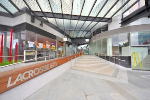 Royal Stays Apartments Docklands - Kawana Tourism 1