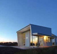 Tanonga Luxury Eco Lodges - Kawana Tourism
