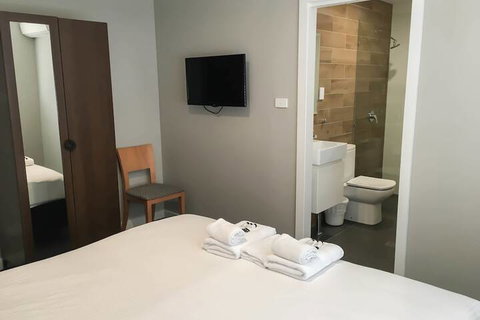 The Premier Hotel - Kawana Tourism 1