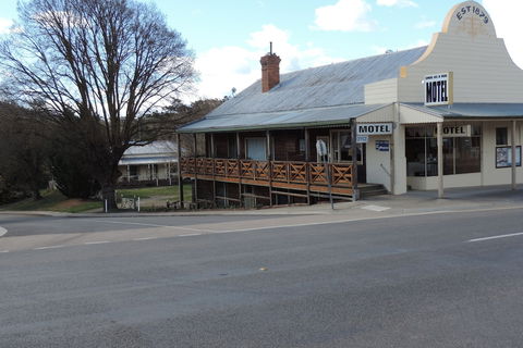 Snug As A Bug Motel - Kawana Tourism 1