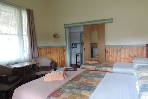 Snug As A Bug Motel - Kawana Tourism 6