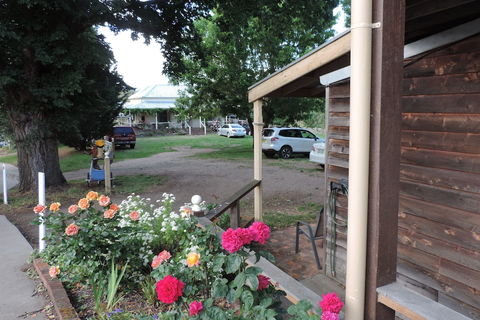 Snug As A Bug Motel - Kawana Tourism 2