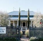 La Maison St. Arnaud - Kawana Tourism