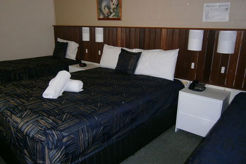 Kellys Motel Oakey - Kawana Tourism 7