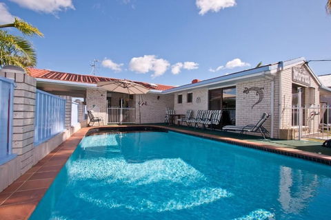 Cara Motel - Kawana Tourism 3