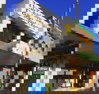 The Entrance Backpackers - Hostel - Kawana Tourism