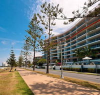 Silvershore Apartments on the Broadwater - Kawana Tourism