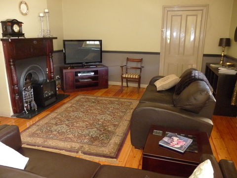Country Bakehouse Accommodation - Kawana Tourism 5