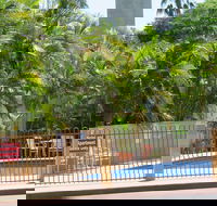 Emerald Gardens Motel  Apartments - Kawana Tourism