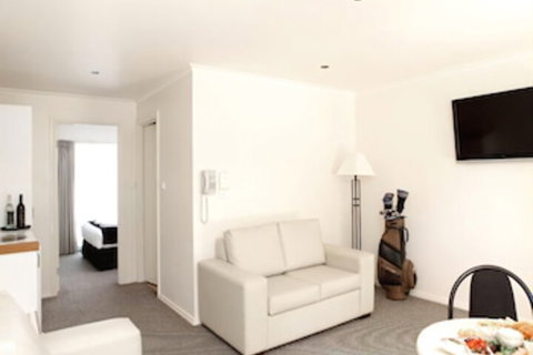 Murray Downs Resort - Kawana Tourism 4
