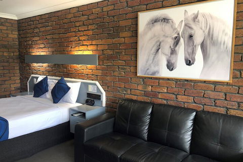 Logan City Motor Inn - Kawana Tourism 7