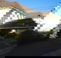 The Dormie House - On The Golf Course - Kawana Tourism