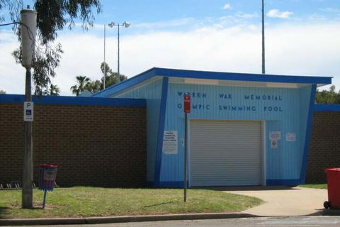 Warren Motor Inn - Kawana Tourism 1