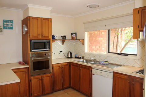 Australian Home Away At East Doncaster - Kawana Tourism 2