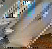 Willaway Motel Apartments - Kawana Tourism