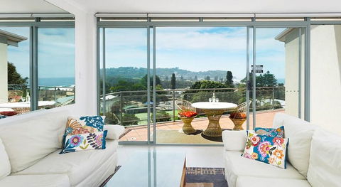 Avoca Palms Resort Apartments - Kawana Tourism 1